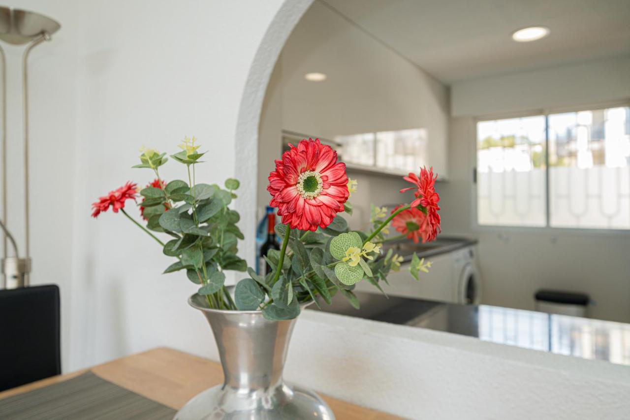 Apartment Sandra By The Sea Ел Кампело Екстериор снимка
